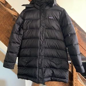 Girls Patagonia coat with detachable hood